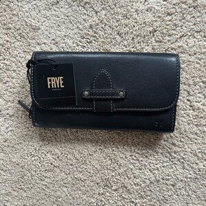 NWT Frye Wallet in Black